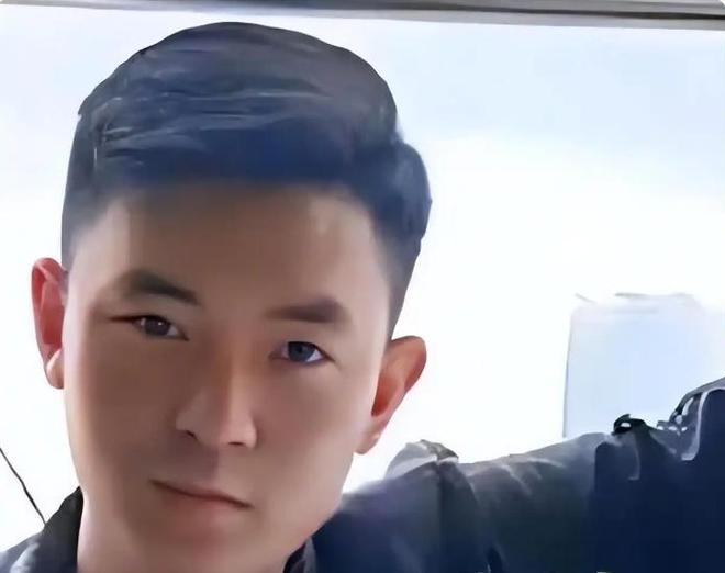 妈近况曝光！摆摊卖甜品想踏出重生第一步麻将胡了试玩平台“重庆姐弟坠亡案”妈