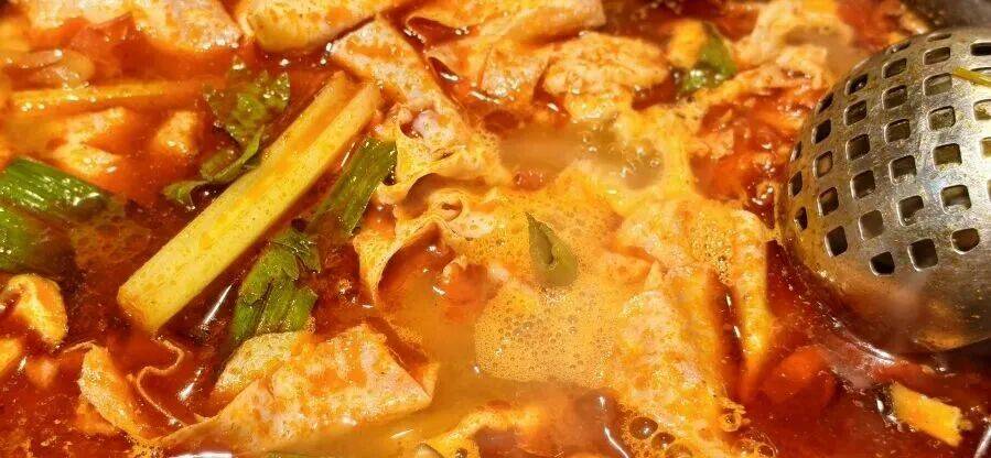 细分口味与供应链革命正重塑6500亿市场麻将胡了电子游戏火锅行业迎来“降温经济”(图2)